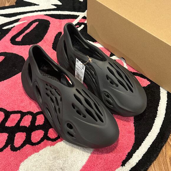 Adidas Yeezy Foam RNR Onyx - Size 12 - Brand New